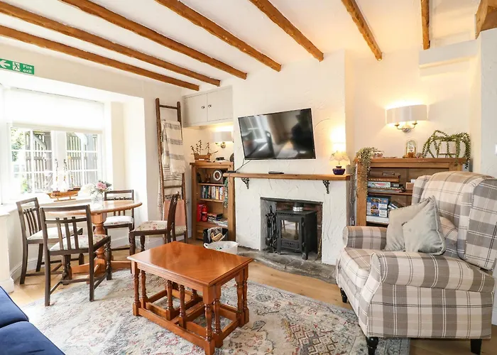 Periwinkle Cottage